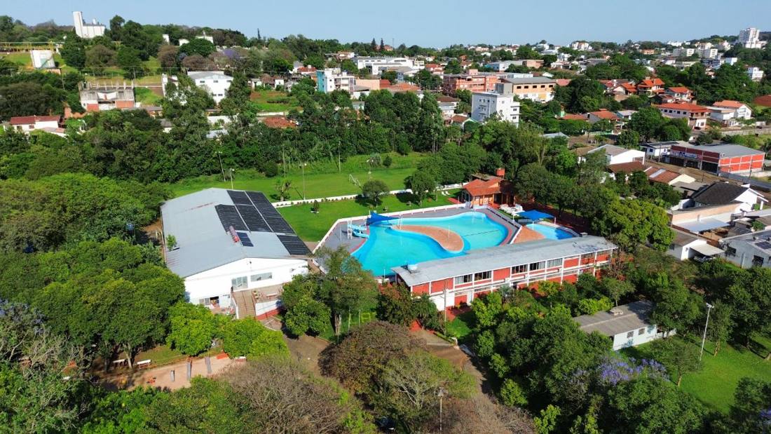 Vista aérea do Clube Aquático Tiarajú