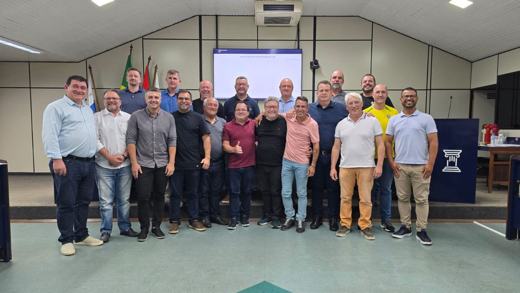 Foto 4 — Clube Aquático Tirajú celebra 60 anos com homenagem na Câmara Municipal de Ijuí