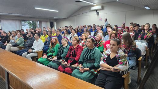 Foto 6 — Clube Aquático Tiaraju é homenageado na Câmara de Vereadores pelos 60 anos de fundação